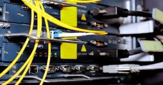Заказать монтаж сетей в Лесне. Обслуживание ПК, ремонт от 312 руб